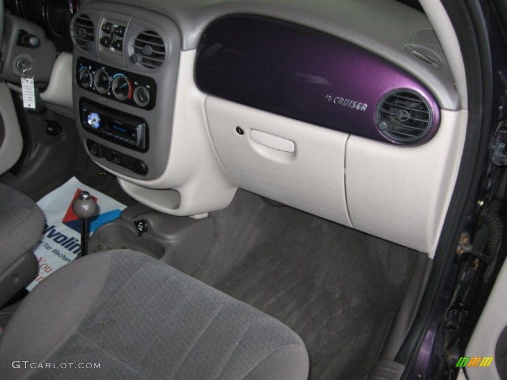 2005 PT Cruiser Touring - Dark Plum Pearl / Dark Slate Gray photo #19