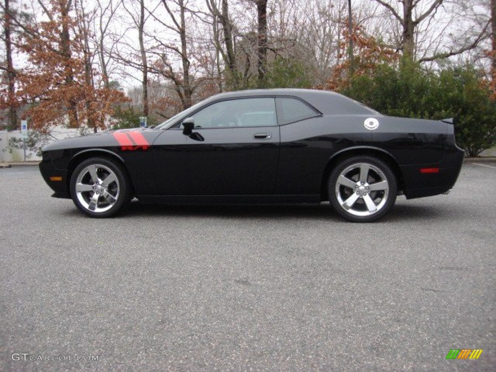 Brilliant Black Crystal Pearl 2010 Dodge Challenger R/T Exterior Photo #74936116