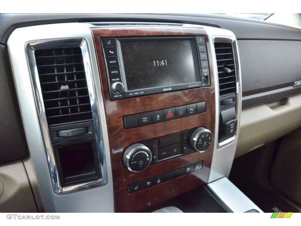 2011 Ram 1500 Laramie Crew Cab - Bright White / Light Pebble Beige/Bark Brown photo #26