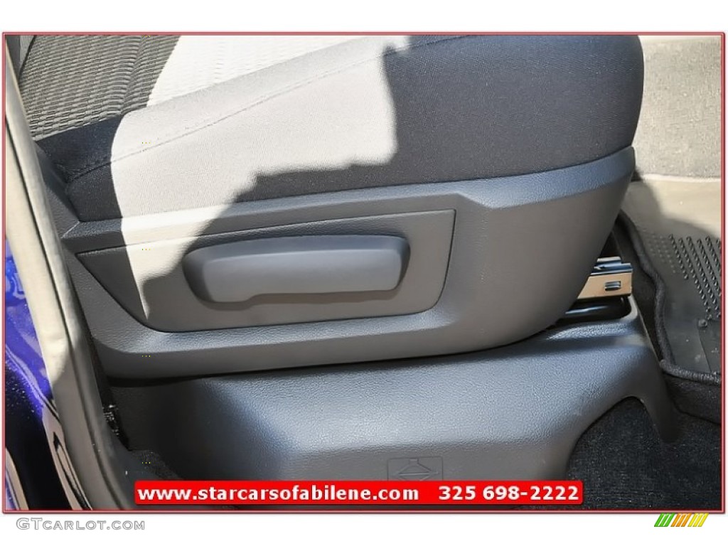 2012 Ram 1500 Lone Star Crew Cab - True Blue Pearl / Dark Slate Gray/Medium Graystone photo #22