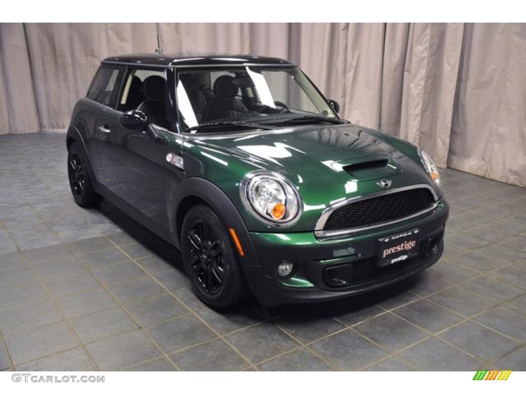 2012 Cooper S Hardtop - British Racing Green II Metallic / Carbon Black photo #4