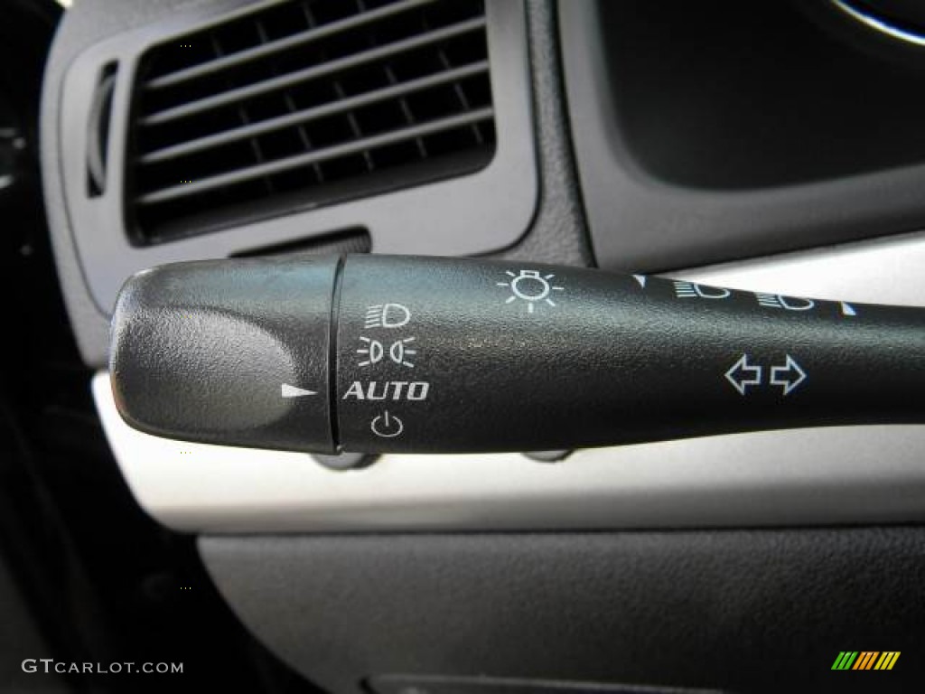 2009 Chevrolet Cobalt SS Coupe Controls Photo #74942018