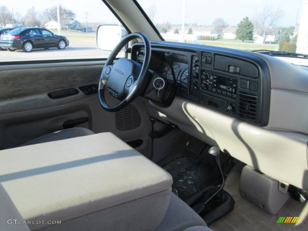 1996 Ram 1500 SLT Extended Cab 4x4 - Claret Red Pearl / Gray photo #24