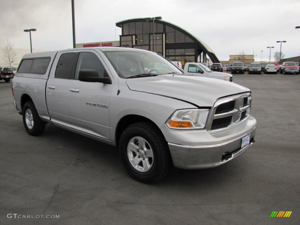 2011 Ram 1500 SLT Quad Cab 4x4 - Bright Silver Metallic / Dark Slate Gray/Medium Graystone photo #1