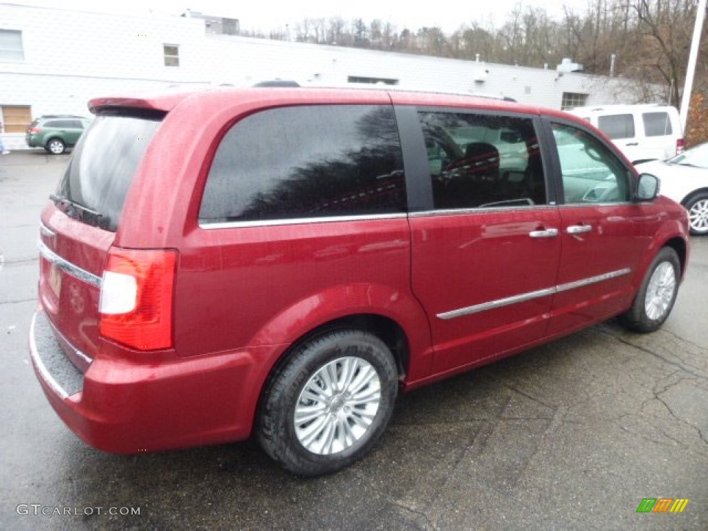 2013 Town & Country Limited - Deep Cherry Red Crystal Pearl / Dark Frost Beige/Medium Frost Beige photo #5