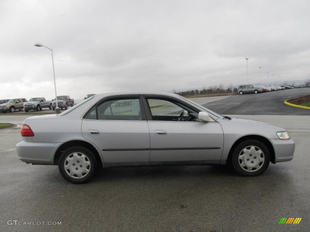 1999 Accord LX Sedan - Satin Silver Metallic / Gray photo #4