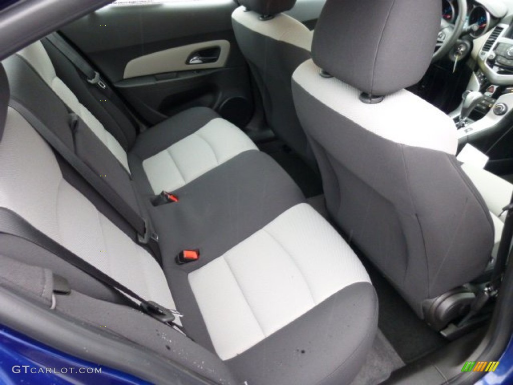 2013 Chevrolet Cruze LS Rear Seat Photo #74954671