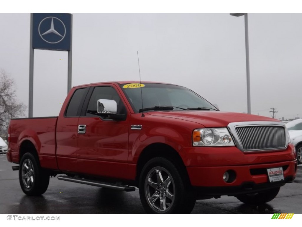 2006 F150 XL SuperCab 4x4 - Bright Red / Medium/Dark Flint photo #3