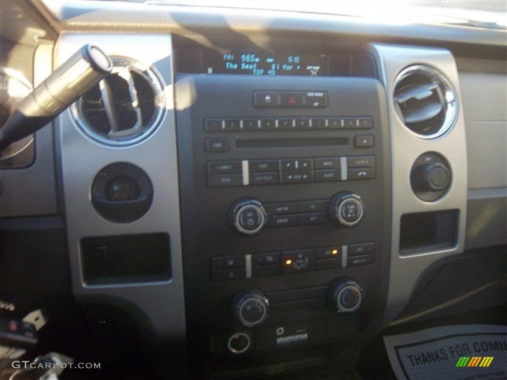 2010 F150 XLT SuperCrew - Dark Blue Pearl Metallic / Medium Stone photo #23