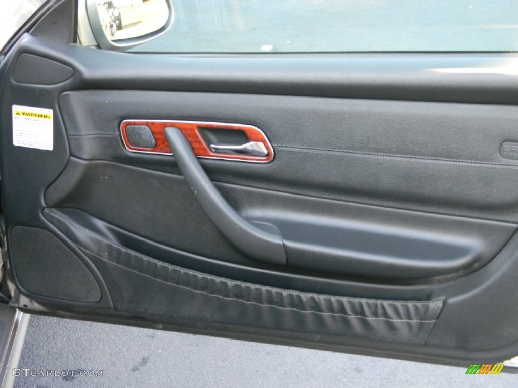 2003 Mercedes-Benz SLK 320 Roadster Door Panel Photos