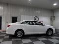 Super White - Camry LE Photo No. 7