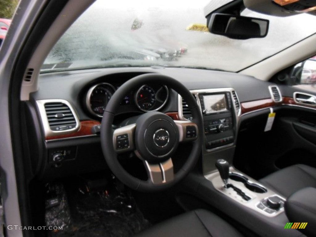 2013 Grand Cherokee Limited 4x4 - Bright Silver Metallic / Black photo #10