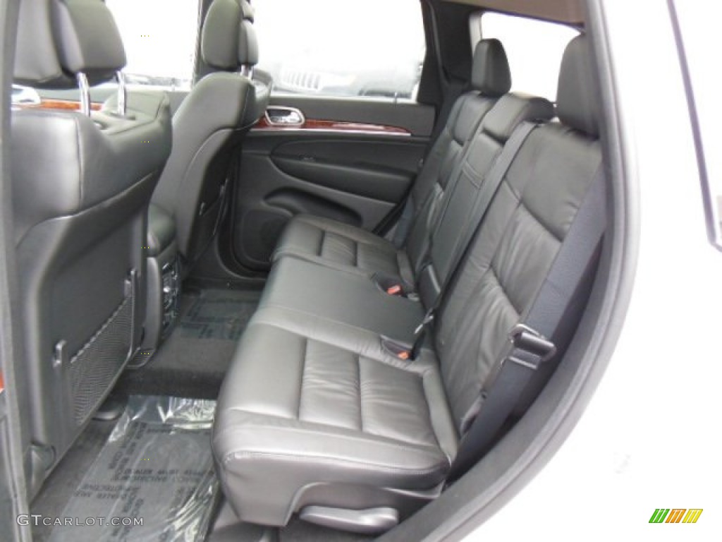2013 Grand Cherokee Limited 4x4 - Bright Silver Metallic / Black photo #13
