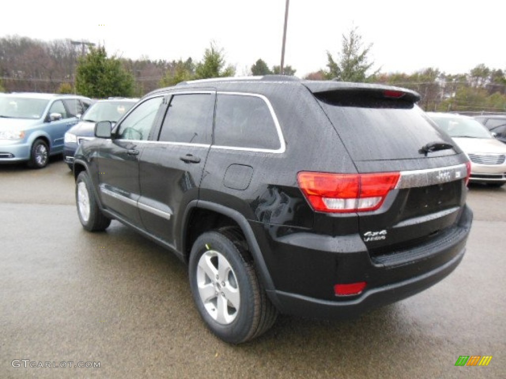 2013 Grand Cherokee Laredo X Package 4x4 - Brilliant Black Crystal Pearl / Black photo #8