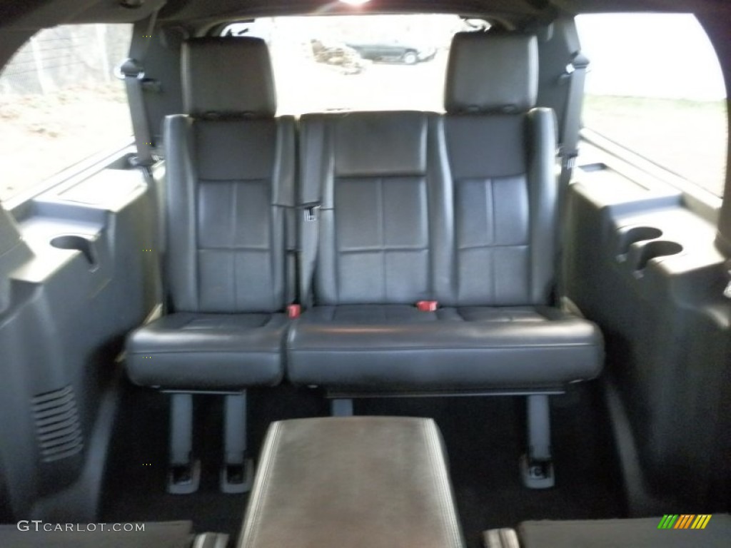 2011 Lincoln Navigator L 4x4 Rear Seat Photo #74964112