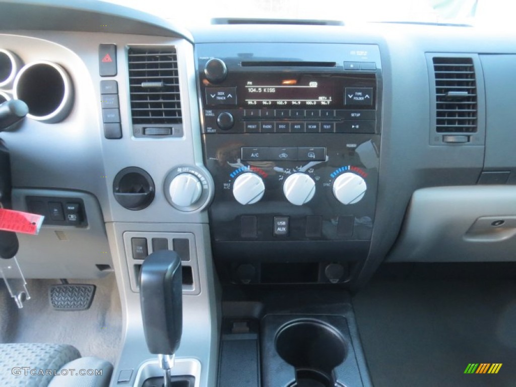 2011 Tundra SR5 Double Cab - Black / Graphite Gray photo #33