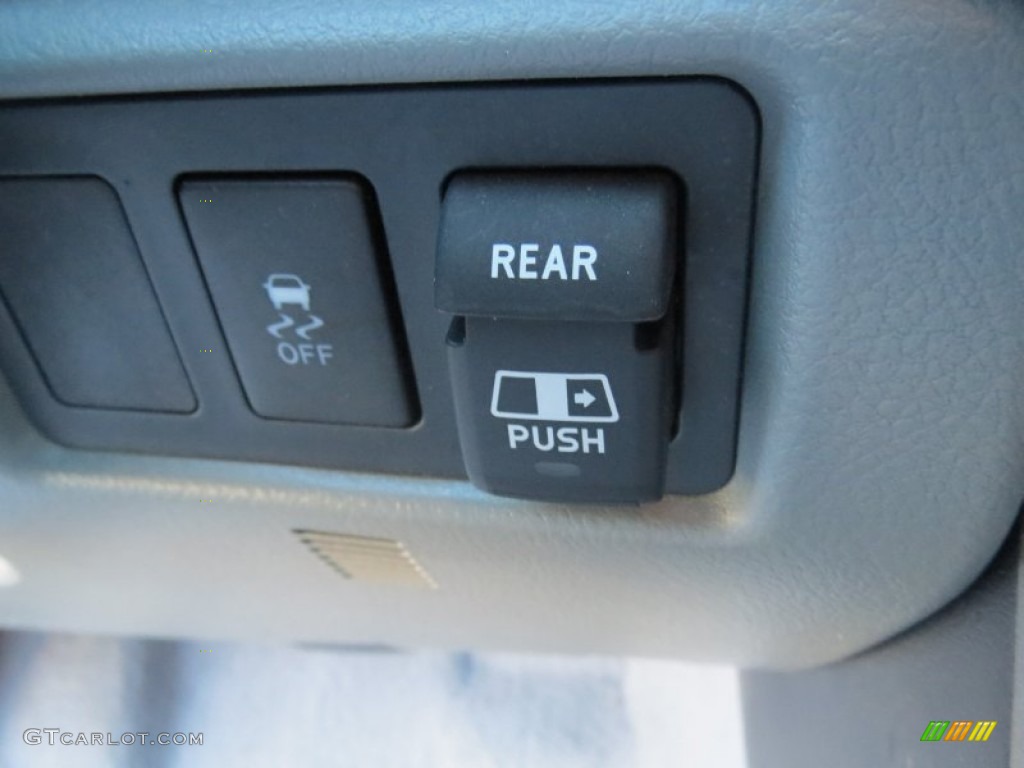 2011 Tundra SR5 Double Cab - Black / Graphite Gray photo #37