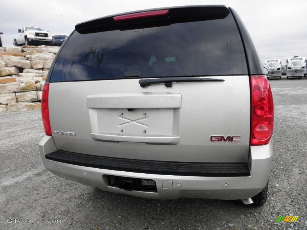 2013 Yukon SLE - Champagne Silver Metallic / Ebony photo #20