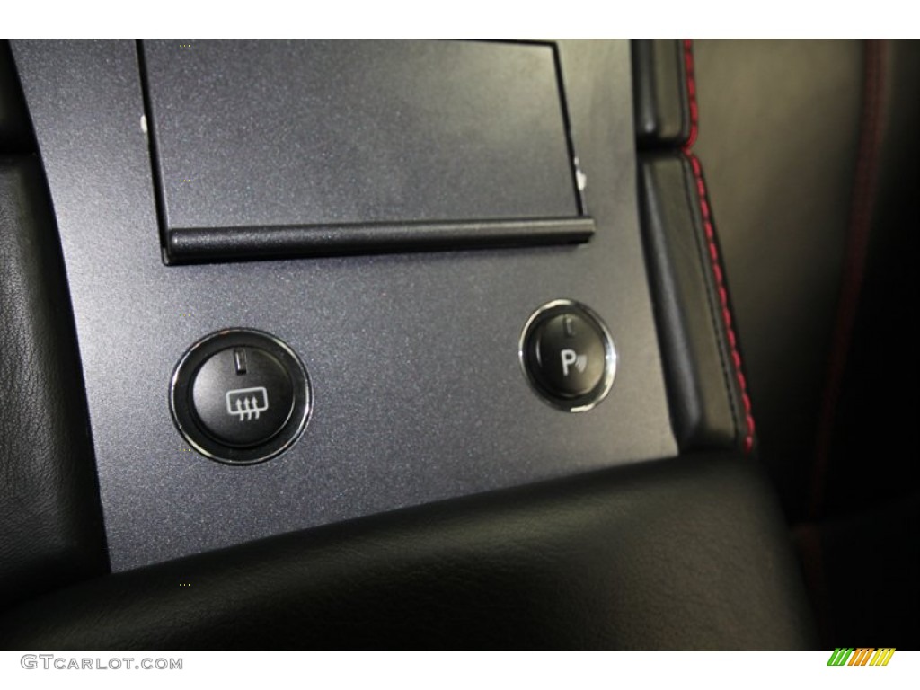 2007 Aston Martin V8 Vantage Coupe Controls Photo #74970604