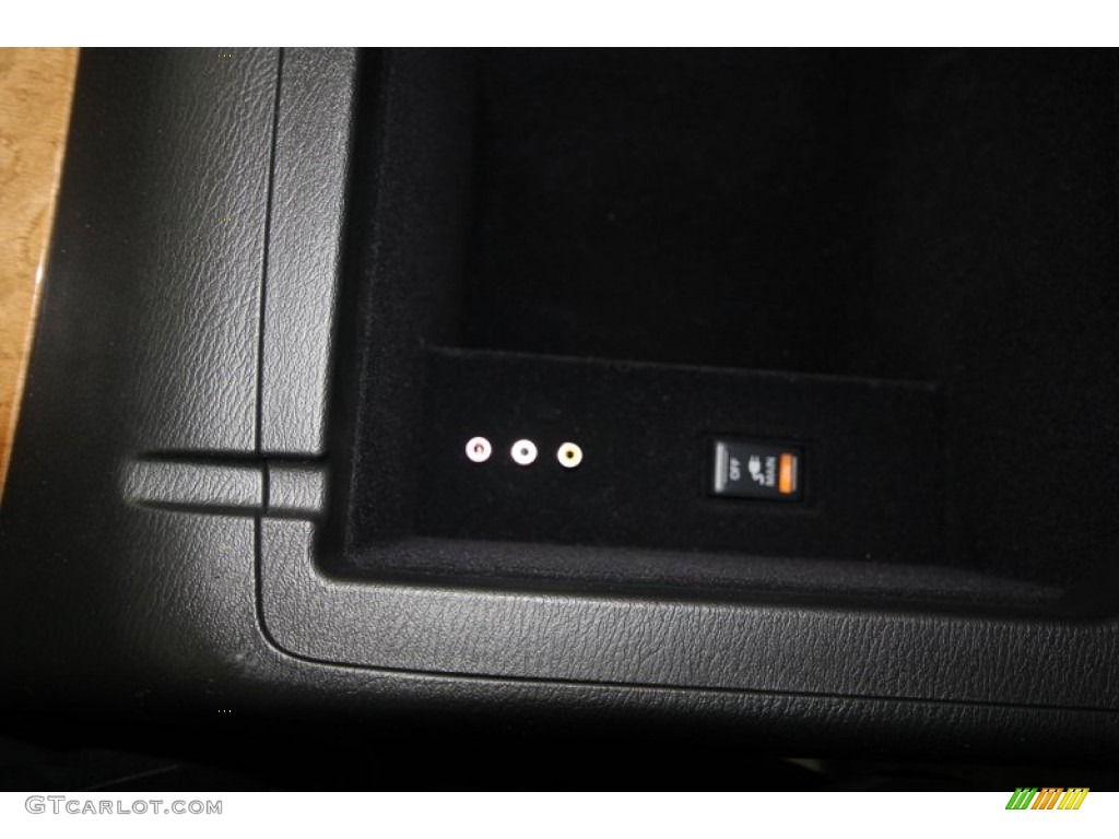 2011 QX 56 - Platinum Graphite / Graphite photo #31