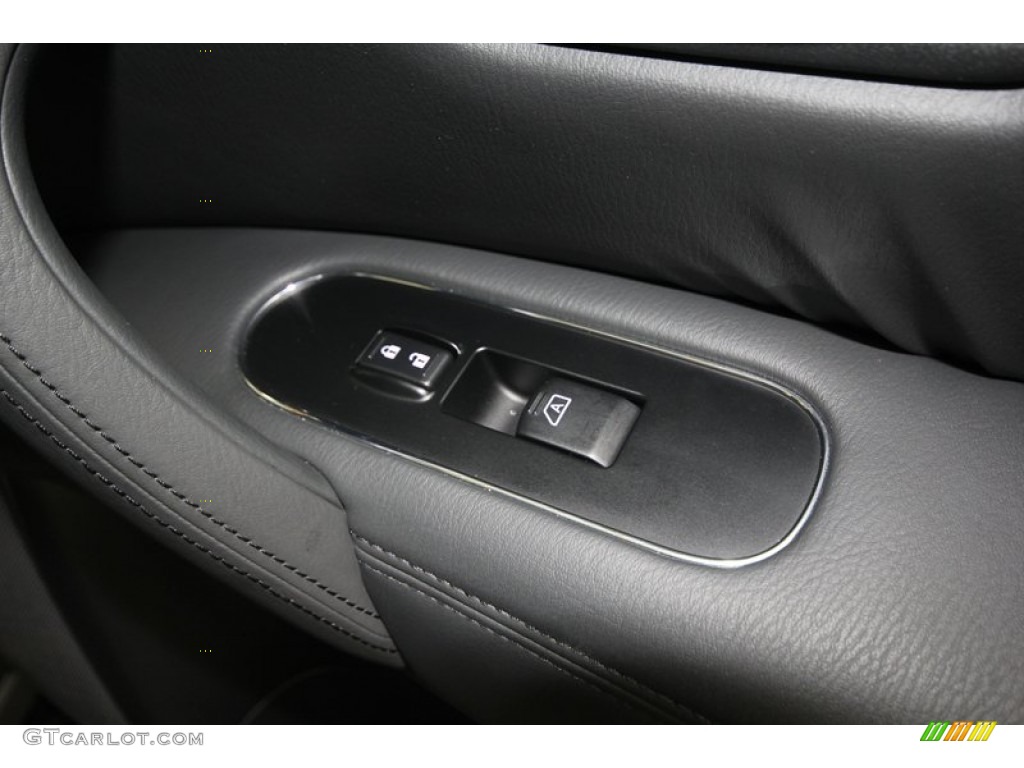 2011 QX 56 - Platinum Graphite / Graphite photo #53