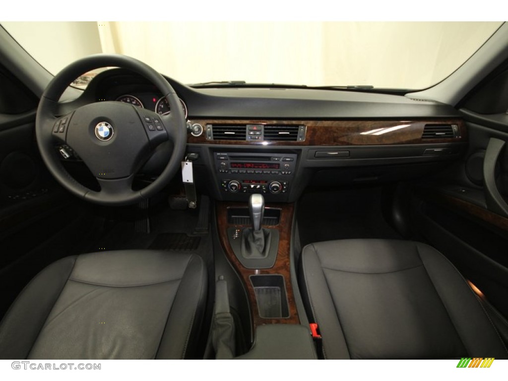 2010 3 Series 328i Sedan - Jet Black / Black photo #4