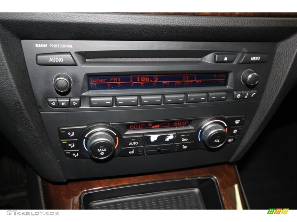 2010 3 Series 328i Sedan - Jet Black / Black photo #20