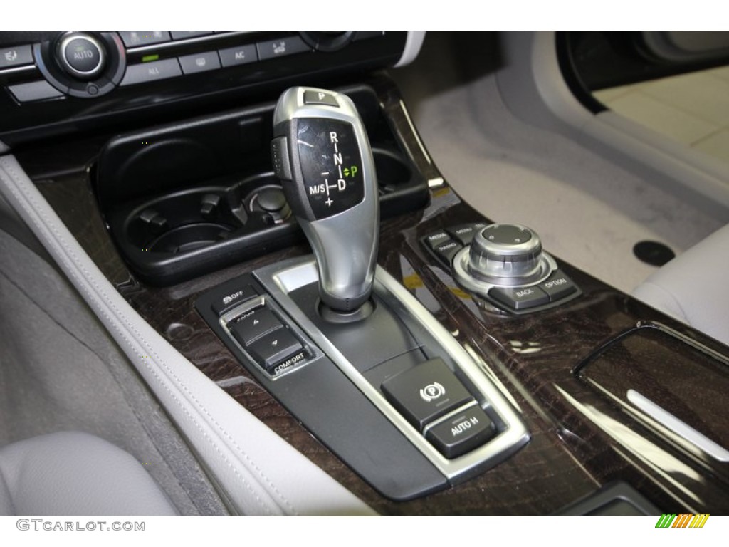 2013 BMW 5 Series 528i Sedan 8 Speed Automatic Transmission Photo #74972224