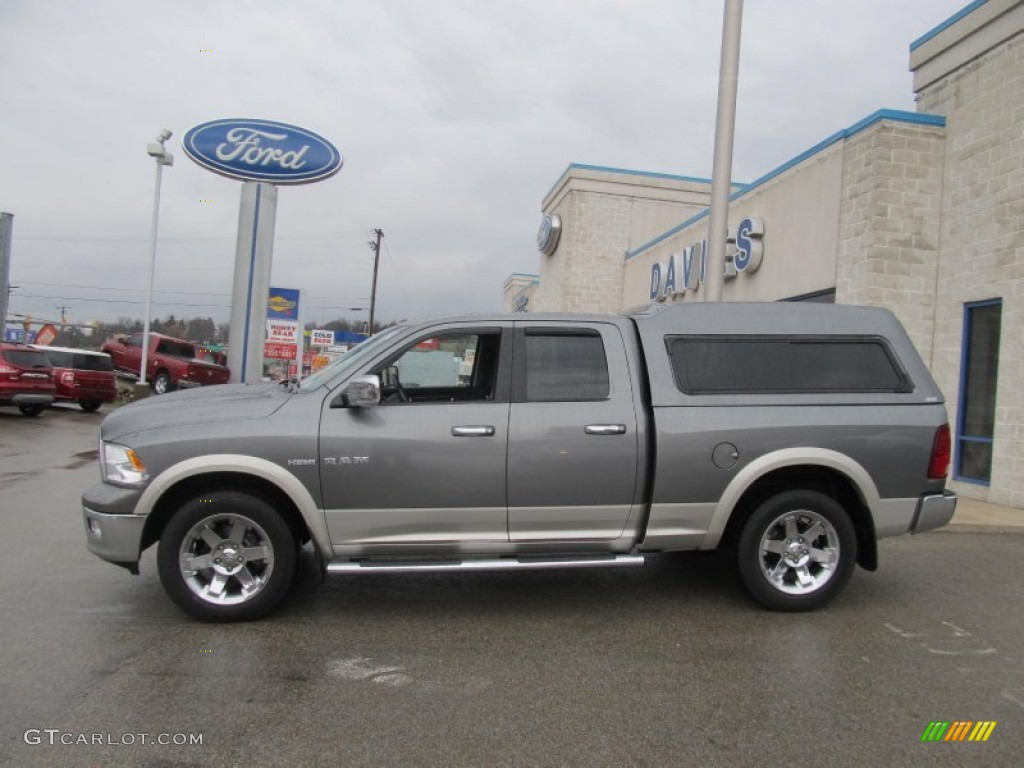 2009 Ram 1500 Laramie Quad Cab 4x4 - Mineral Gray Metallic / Dark Slate/Medium Graystone photo #2