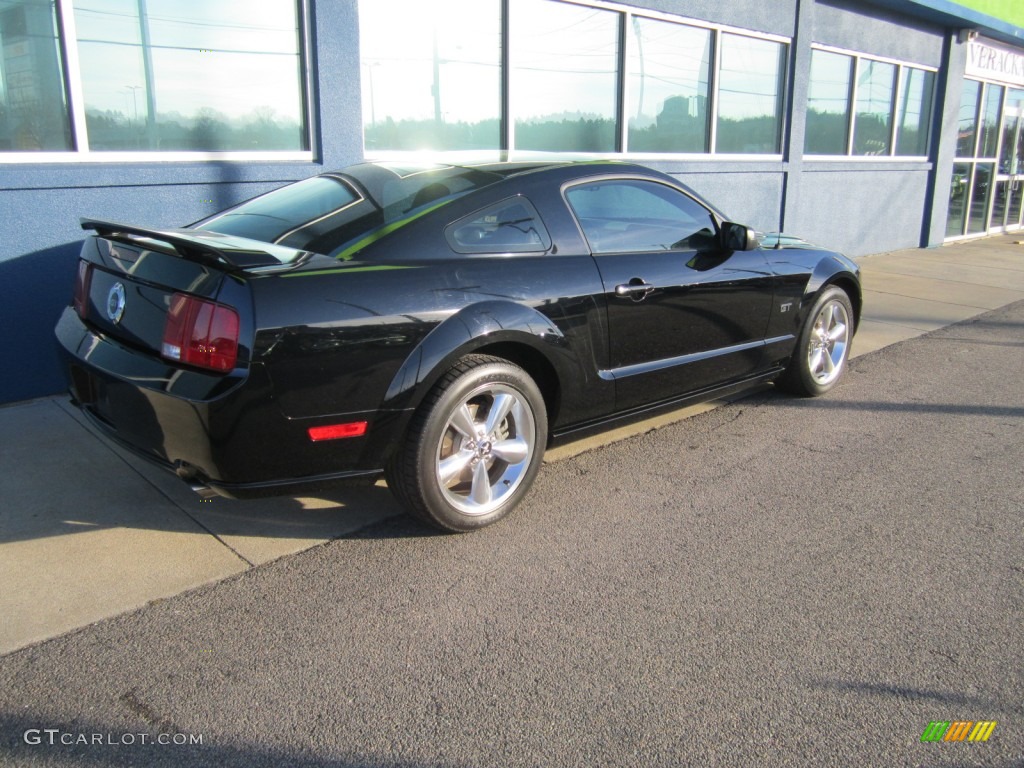 2006 Mustang GT Deluxe Coupe - Black / Dark Charcoal photo #5