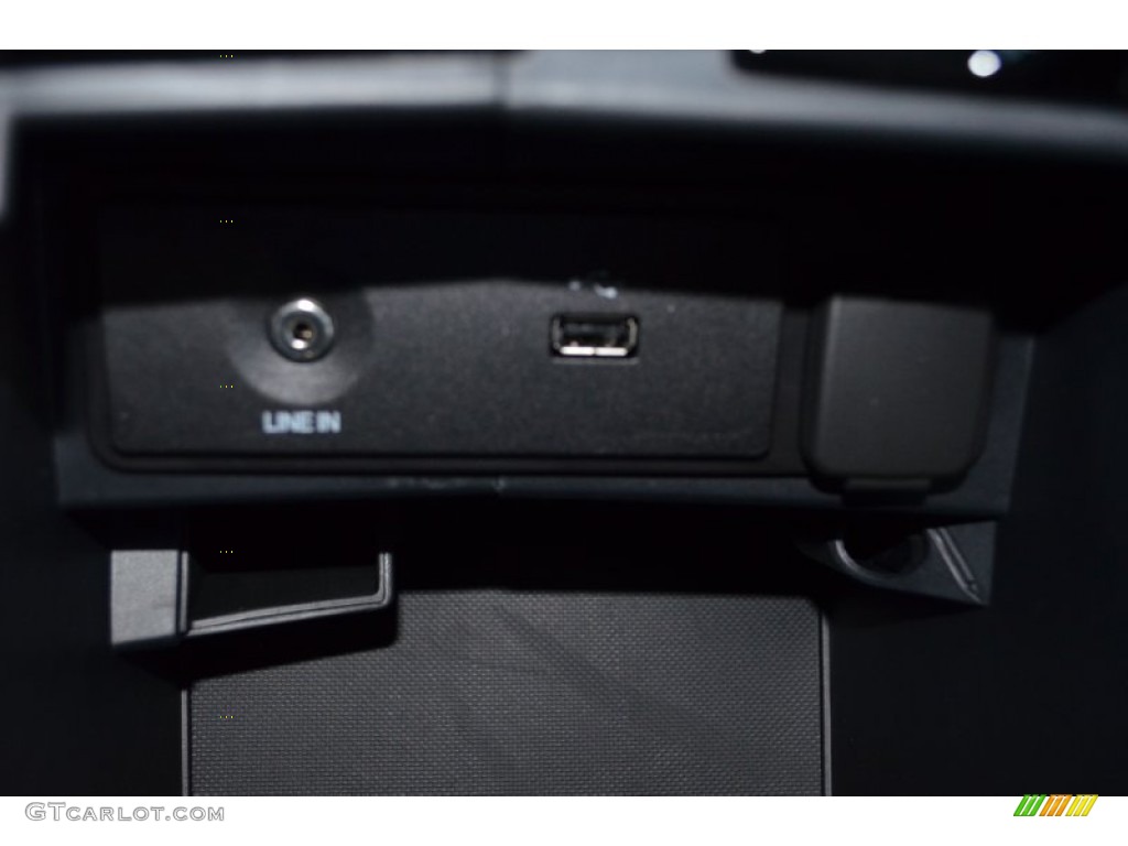 2013 Fusion SE 2.0 EcoBoost - Oxford White / Dune photo #35