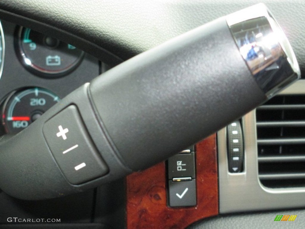 2013 Suburban LTZ 4x4 - Blue Ray Metallic / Ebony photo #24