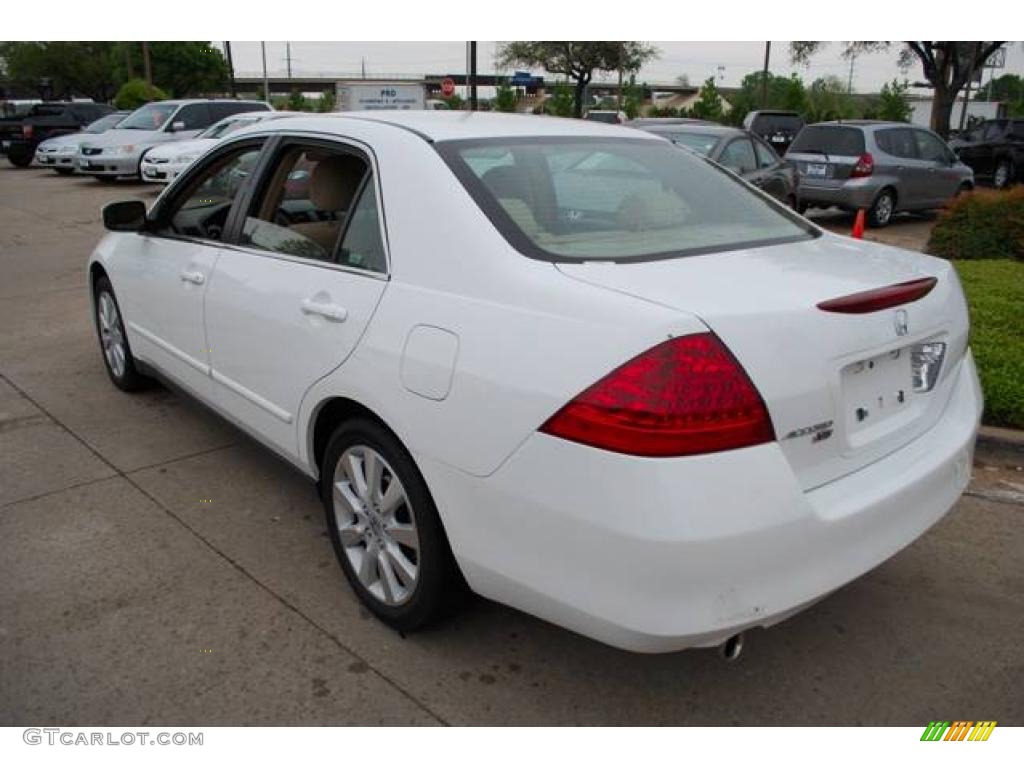 2007 Accord SE V6 Sedan - Taffeta White / Ivory photo #5