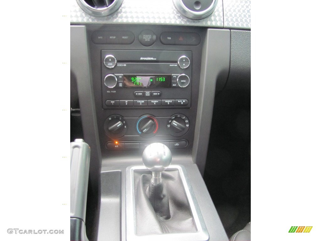 2008 Ford Mustang Bullitt Coupe Controls Photo #74981989
