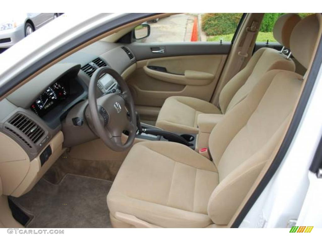 2007 Accord SE V6 Sedan - Taffeta White / Ivory photo #14