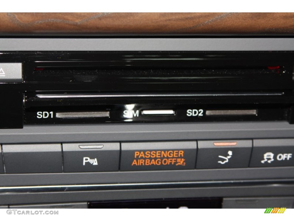 2013 Audi A7 3.0T quattro Prestige Controls Photo #74984066