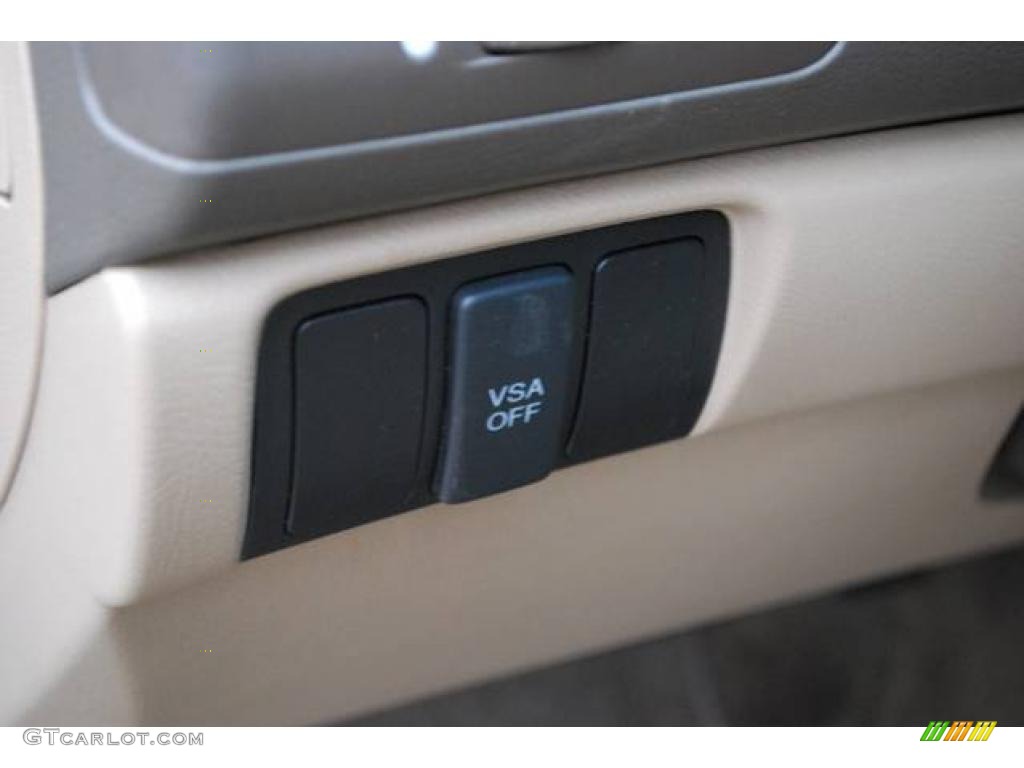 2007 Accord SE V6 Sedan - Taffeta White / Ivory photo #31