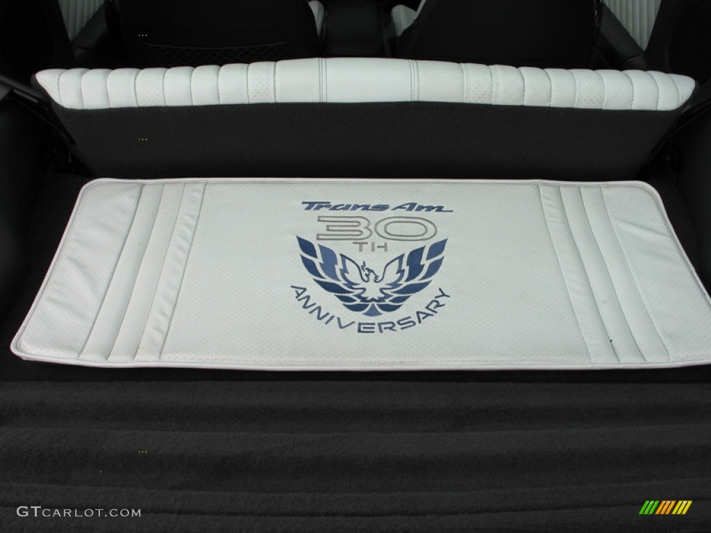 1999 Firebird 30th Anniversary Trans Am Coupe - Arctic White / White photo #28