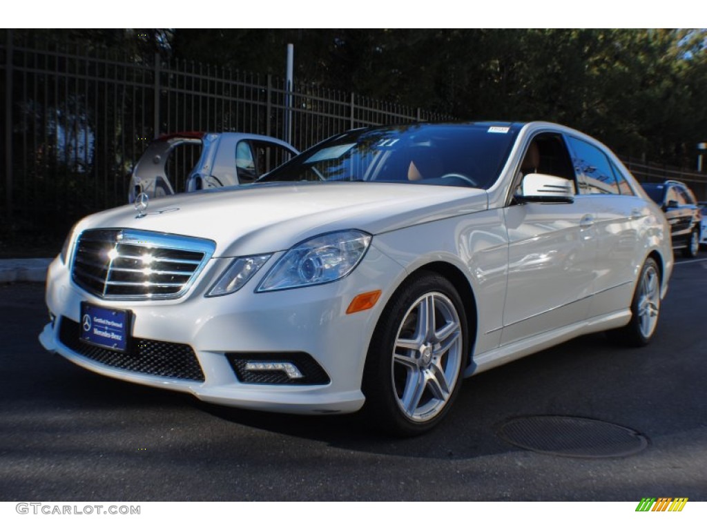 2011 E 350 4Matic Sedan - Arctic White / Natural Beige/Black photo #1
