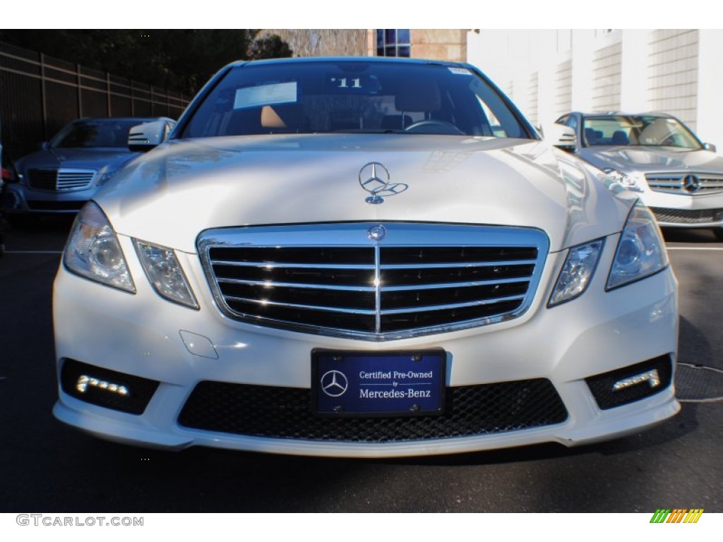 2011 E 350 4Matic Sedan - Arctic White / Natural Beige/Black photo #2