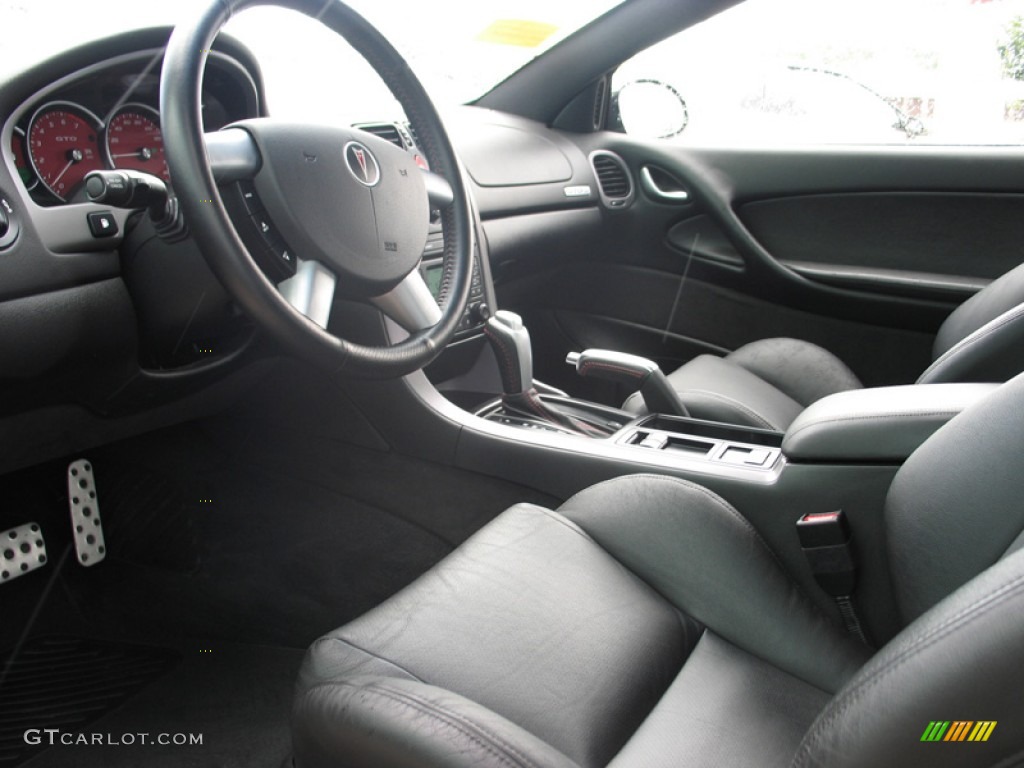 Black Interior 2006 Pontiac GTO Coupe Photo #74989531