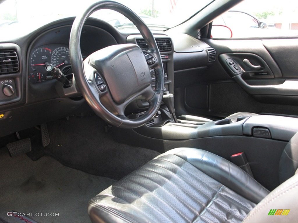 Ebony Interior 2001 Chevrolet Camaro SS Coupe Photo #74990084