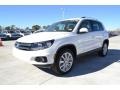 Candy White - Tiguan SE Photo No. 1