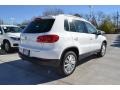 Candy White - Tiguan SE Photo No. 2