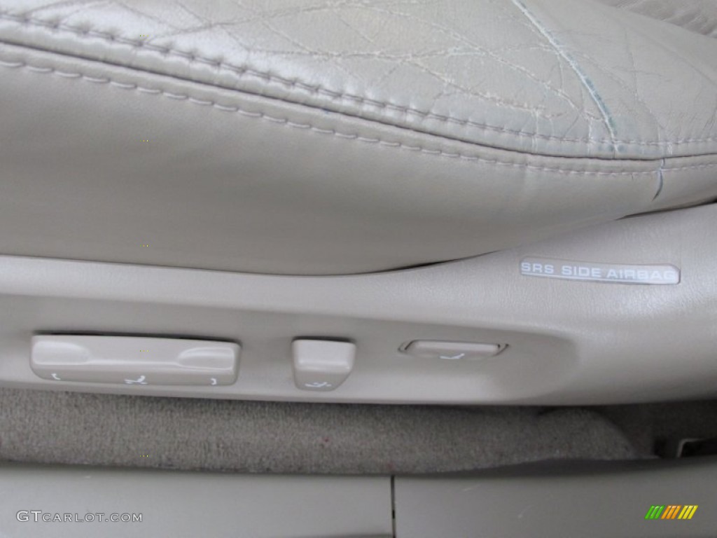 2002 RX 300 AWD - White Gold Crystal / Ivory photo #14