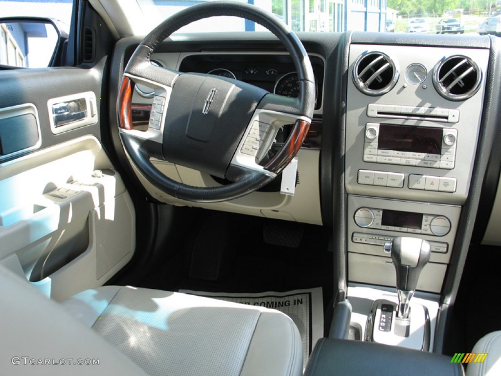 2008 Lincoln MKZ Sedan Dashboard Photos