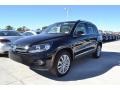 Deep Black Metallic - Tiguan SE Photo No. 1