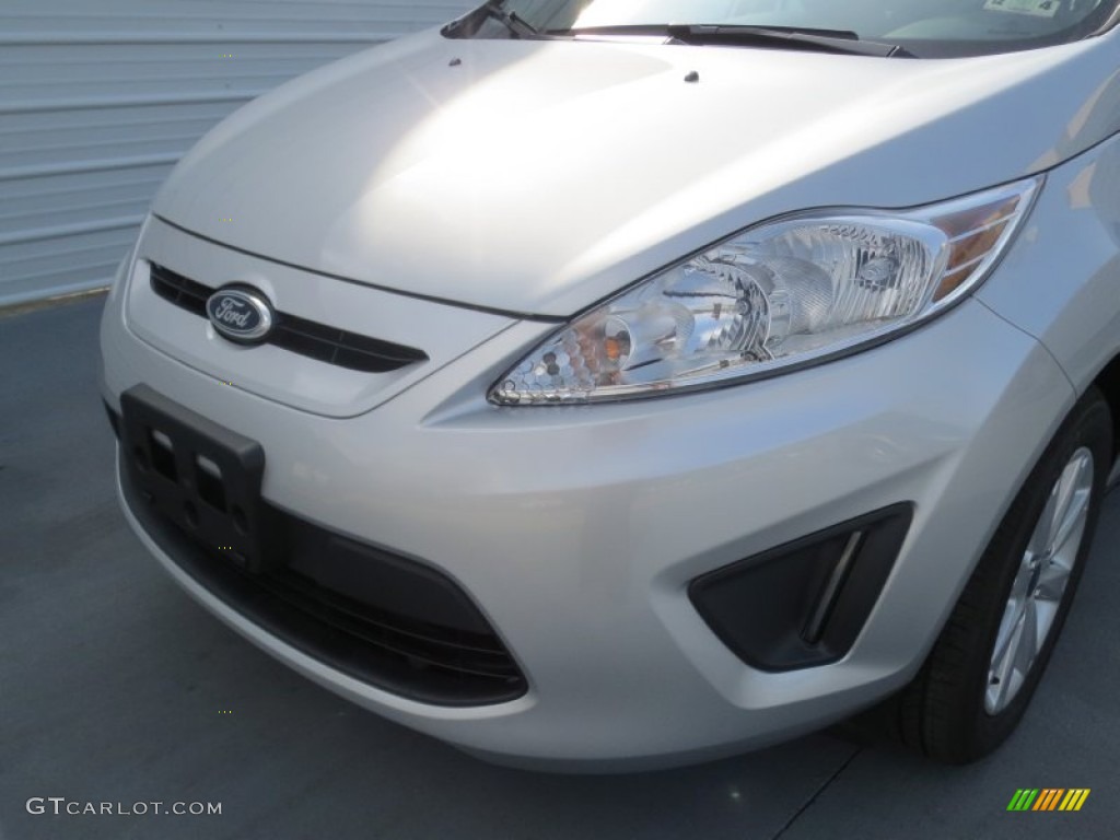 2013 Fiesta SE Hatchback - Ingot Silver / Charcoal Black/Light Stone photo #9