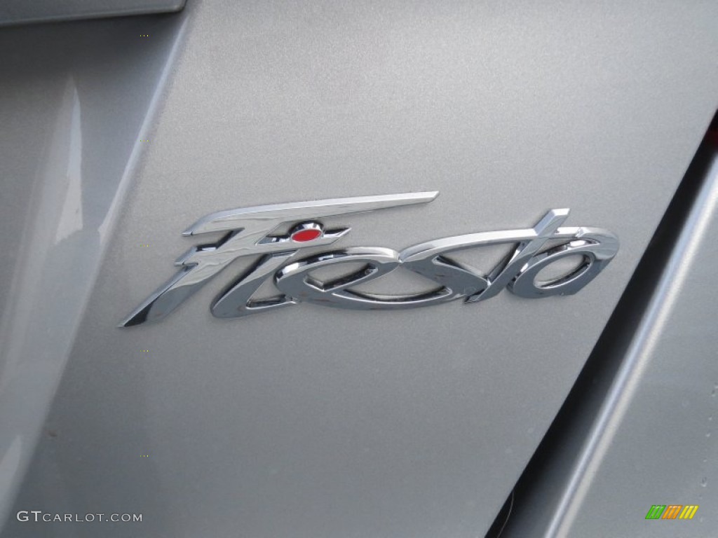 2013 Fiesta SE Hatchback - Ingot Silver / Charcoal Black/Light Stone photo #14
