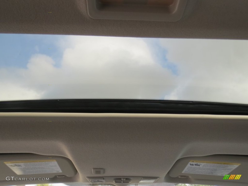 2013 Fiesta SE Hatchback - Ingot Silver / Charcoal Black/Light Stone photo #24